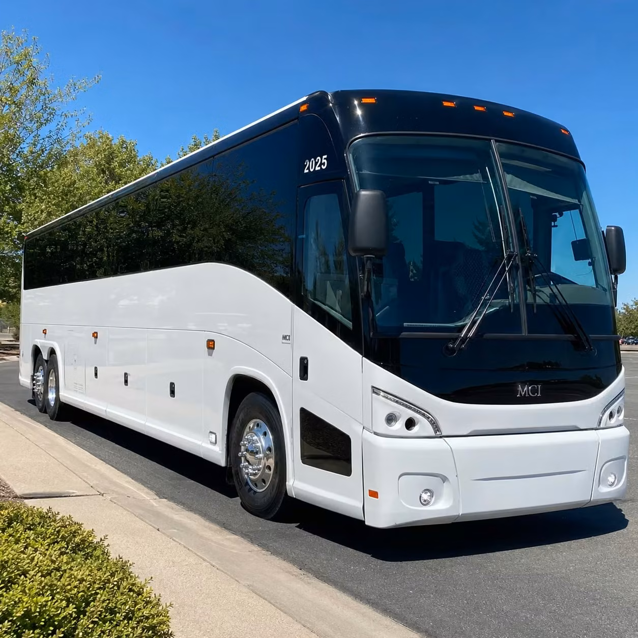 charterbusrentalnashville com helps you arrange charter buses for nashville religious conferences and large scale church events