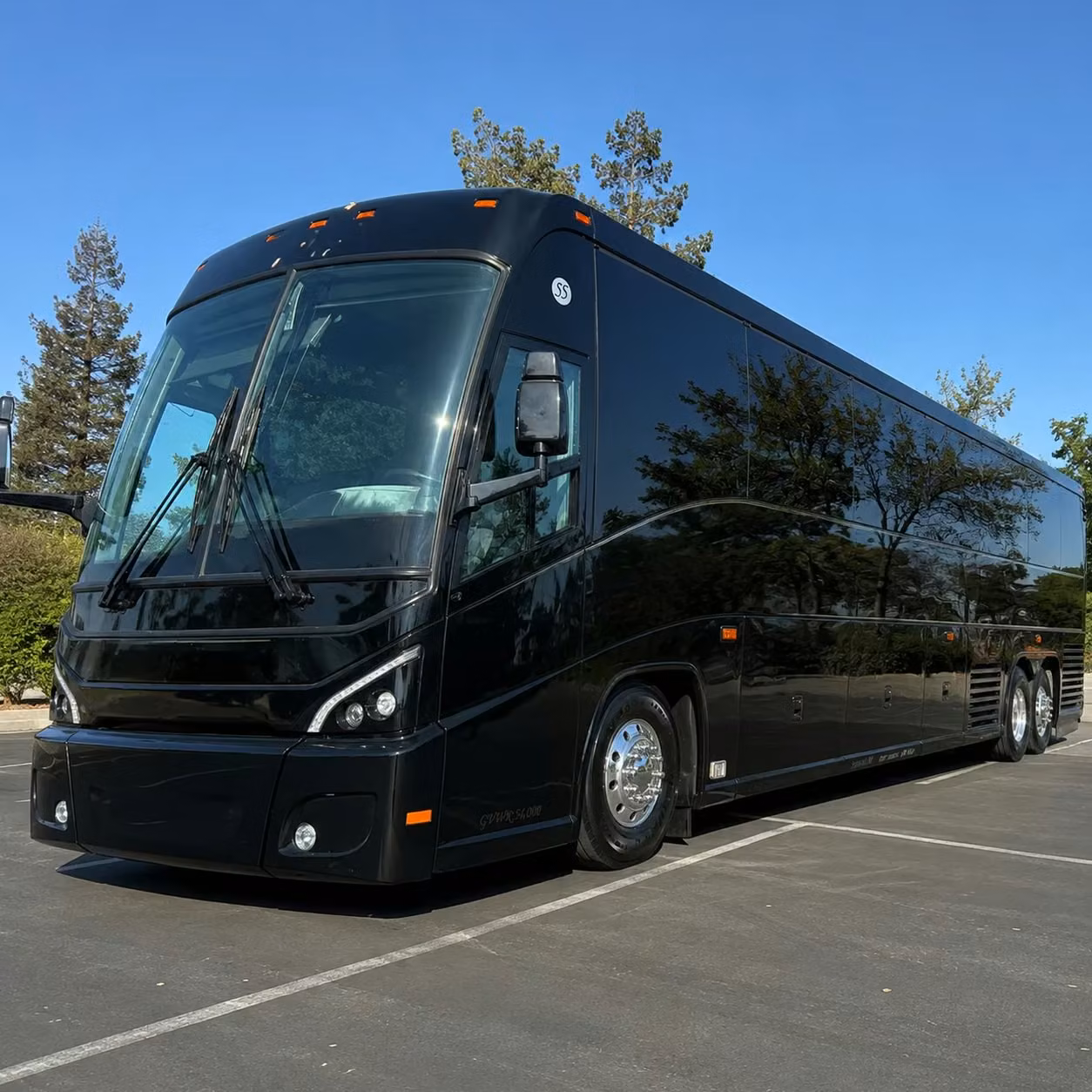 use charterbusrentalnashville com to book long distance transportation to tennessee s most popular destinations