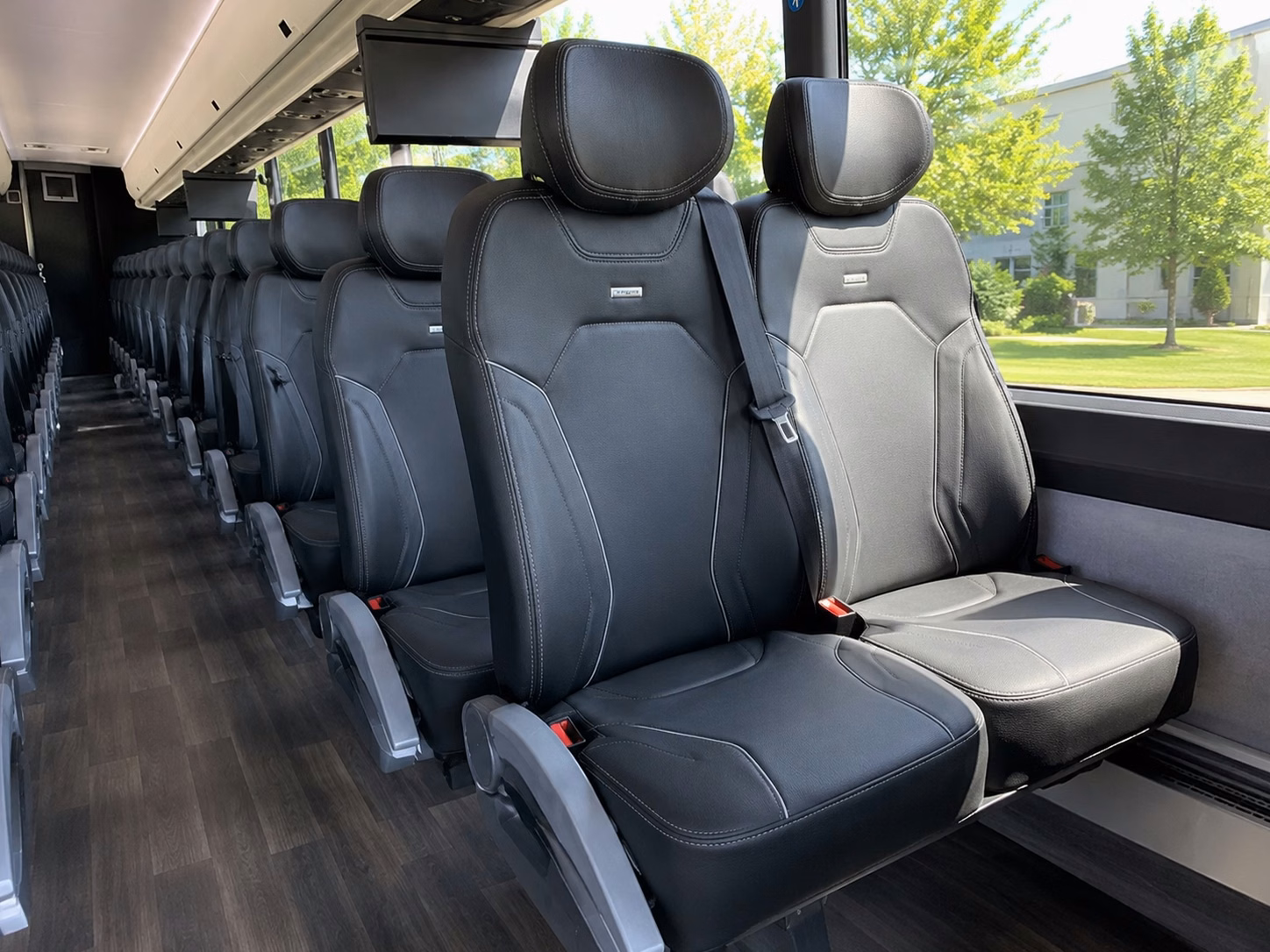 you can find and book wedding transportation in nashville and any nearby city